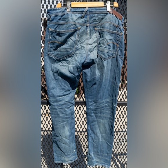 LIKE NEW-LIGHT BLUE WASH G-STAR DENIM JEANS: WORN ONCE - Picture 2 of 4